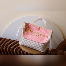 LV NEVERFULL Маленькая сумка для покупок Neverfull Small — это эл