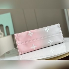 Средняя сумка LV OnTheGo Сумка OnTheGo среднего размера изготовле