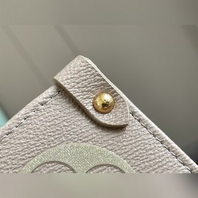Средняя сумка LV OnTheGo Сумка OnTheGo среднего размера изготовле
