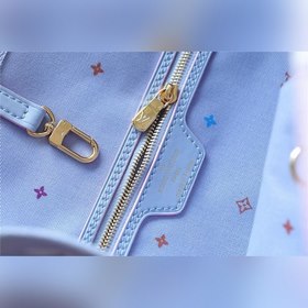 Средняя сумка LV Neverfull в розово-голубом цвете Сумка Neverfull