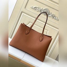 LV Модель M58927 Коричневая сумка LOCKME Сумка Lockme из мелкозе