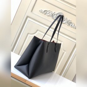 LV Модель M58927 Черная сумка LOCKME Сумка Lockme из мелкозернис