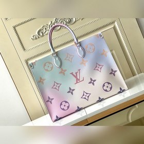 LV  OnTheGo Большая сумка-тоут Модель M46076 Цвет Новая весенняя