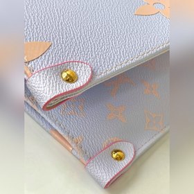 LV  OnTheGo Большая сумка-тоут Модель M46076 Цвет Новая весенняя