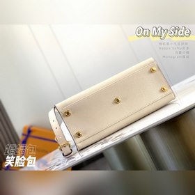 LV Модель M55802 Молочно-белый Сумка On My Side Элегантная сумк