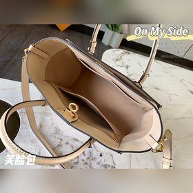 LV Модель M55802 Молочно-белый Сумка On My Side Элегантная сумк