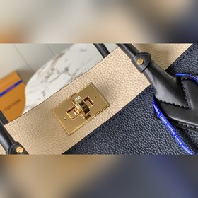 LV Модель M53823 Старый темно-синий Сумка On My Side Сумка демон