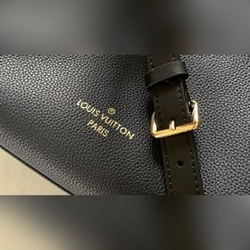 LV Модель M53823 Старый темно-синий Сумка On My Side Сумка демон