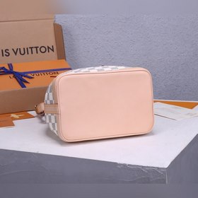 Классическая сумка LV Noé 1932 года в очаровательном мини-формате