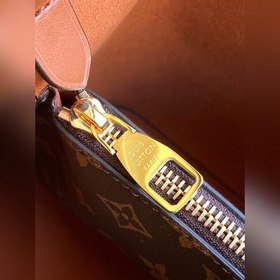 LV  Модель M44887 Сумка NéONOé Сумка-бочонок, созданная Гастоно