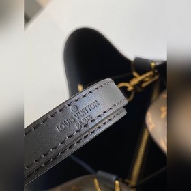 LV  Модель M44887 Сумка NéONOé Сумка-бакет, созданная Гастоном-