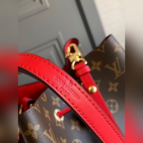 LV Модель M44887 Сумка NéONOé Сумка-бочонок, созданная Гастоном