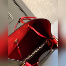 LV Модель M44887 Сумка NéONOé Сумка-бочонок, созданная Гастоном