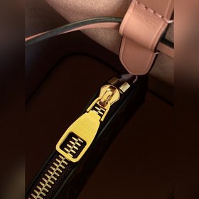 LV  Модель M44887 Сумка NéONOé Сумка-бочонок, созданная Гастоно