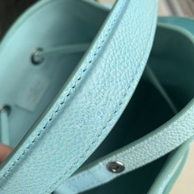 LV NeoNoé BB сумка-бакет, модель M46269, тиснение, зеленый Сумка