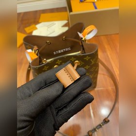 LV Модель M44887 Сумка через плечо, сумка-бакет Улучшенное качест