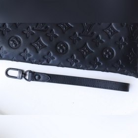 LV Pochette To-Go сумка-клатч, модель M81570, черная с тиснением 