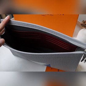 LV Модель M59147 Pochette Voyage В этой сумке-клатче, выполненно