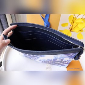 LV Модель M81442 POCHETTE VOYAGE Сумка Сумка украшена узором Mono