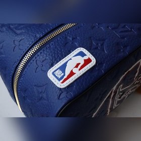 LV Модель M58515 CLOAKROOM DOPP KIT сумка Сумка Cloakroom Dopp K