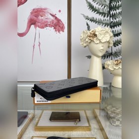 LV Zippy Vertical Кошелек Модель M81384 Серый вертикальный Этот