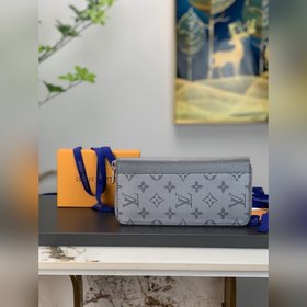LV Zippy Vertical Кошелек Модель M30841 Серый Этот кошелек Zippy