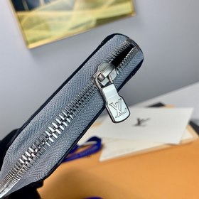 LV Zippy Vertical Кошелек Модель M30841 Серый Этот кошелек Zippy