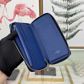 LV Zippy Vertical Кошелек Модель M30447 Серия Tagarama Zippy Vert