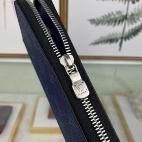 LV Zippy Vertical Кошелек Модель M30447 Серия Tagarama Zippy Vert