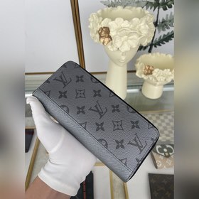 LV Zippy Vertical Кошелек Модель M30841 Вертикальный  Серия Tag
