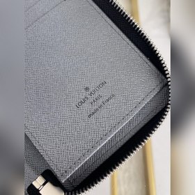 LV Zippy Vertical Кошелек Модель M30841 Вертикальный  Серия Tag