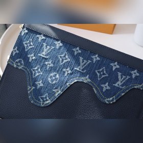 LV Pochette Voyage клатч, модель M45961, джинсовая ткань Эта сум