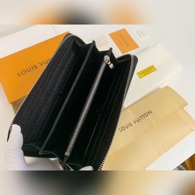 LV Модель M67541 Кошелек с одной молнией и логотипом Supreme Новы