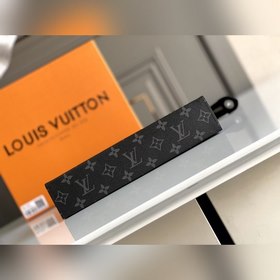 LV Модель M61692 Сумка POCHETTE VOYAGE среднего размера Эта нов