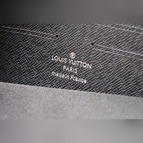 LV Модель M61692 Сумка POCHETTE VOYAGE среднего размера Эта нов