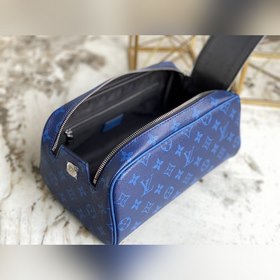 LV Модель M30849 Синий Косметичка из серии Dopp Kit Эта косметич