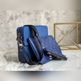 LV Модель M30848 Синий цветок Мужской комплект из трех предметов