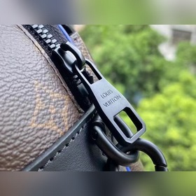 Почтовая сумка LV S Lock Модель M45863 Синий Эта сумка-почтальо