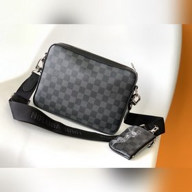 LV Trio Почтовая сумка Модель M58040 Черный с принтом Эта сумка
