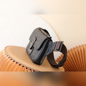 LV S Lock Sling Сумка через плечо Нагрудная сумка Модель M58487