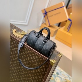 Сумка LV Keepall XS через плечо, модель M45947 Сумка Keepall XS