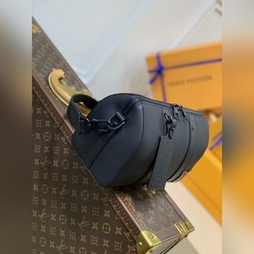 Сумка LV City Keepall через плечо, модель M57082 Черная сумка дл