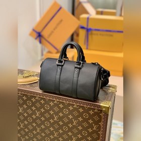 Сумка LV Keepall XS через плечо, модель M57083 Louis Vuitton пред