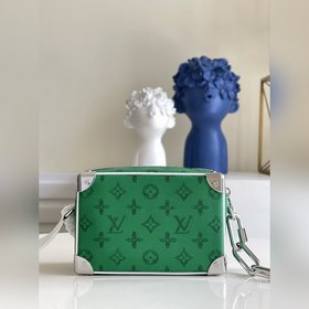 LV  Сумка Mini Soft Trunk, модель M80816, зеленая Сумка Mini So