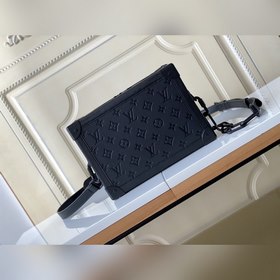 LV Сумка Soft Trunk, модель M55700  Сумка Soft Trunk представля