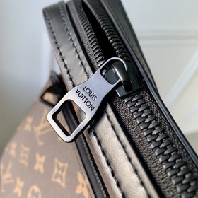 Почтовая сумка LV Trio Модель M46266 Старый шрифт/фиолетовый  Э
