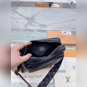 LV Весенняя и летняя ограниченная серия сумок-почтальонок, универ