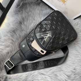 Мужская сумка LV из телячьей кожи, модель： 710 Изготовлена из ита