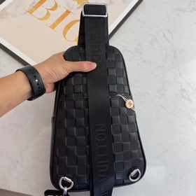 Мужская сумка LV из импортной телячьей кожи, модель 710 Изготовле