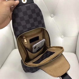 Мужская сумка LV из кожи первого слоя, модель 515-4 Изготовлена 